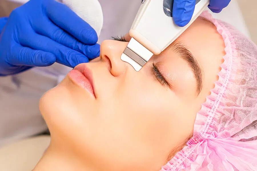 Peeling Cavitational cu Ultrasunete